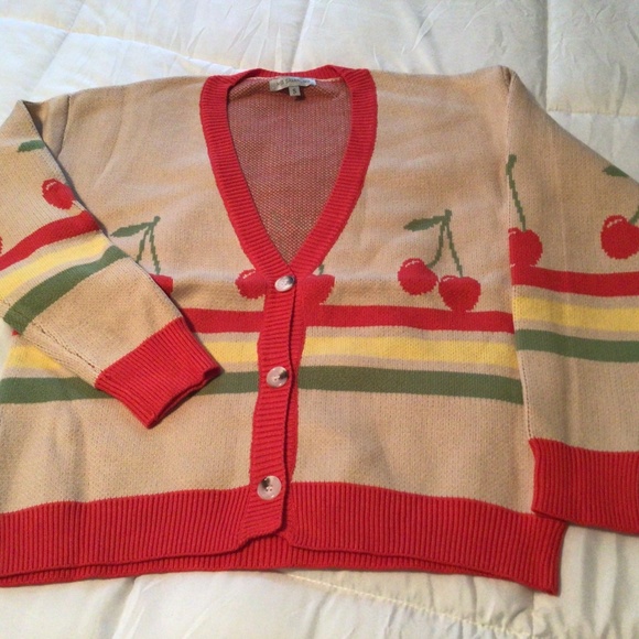 NWT Ladies Button up Cardigan Sweater - Picture 4 of 4